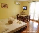 Apartments Dedic - Ancora, private accommodation in city Herceg Novi, Montenegro